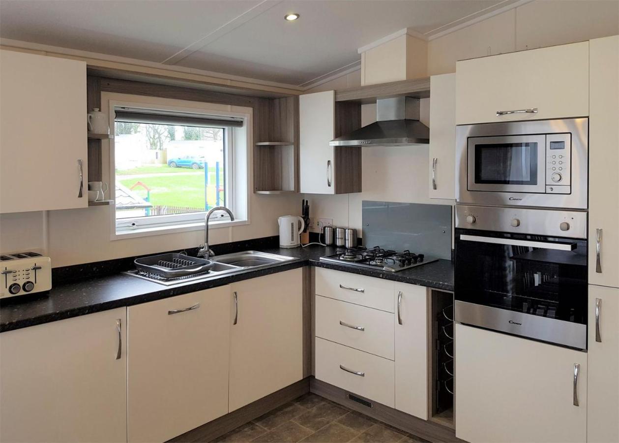Sandaway Beach Holiday Park Combe Martin Buitenkant foto