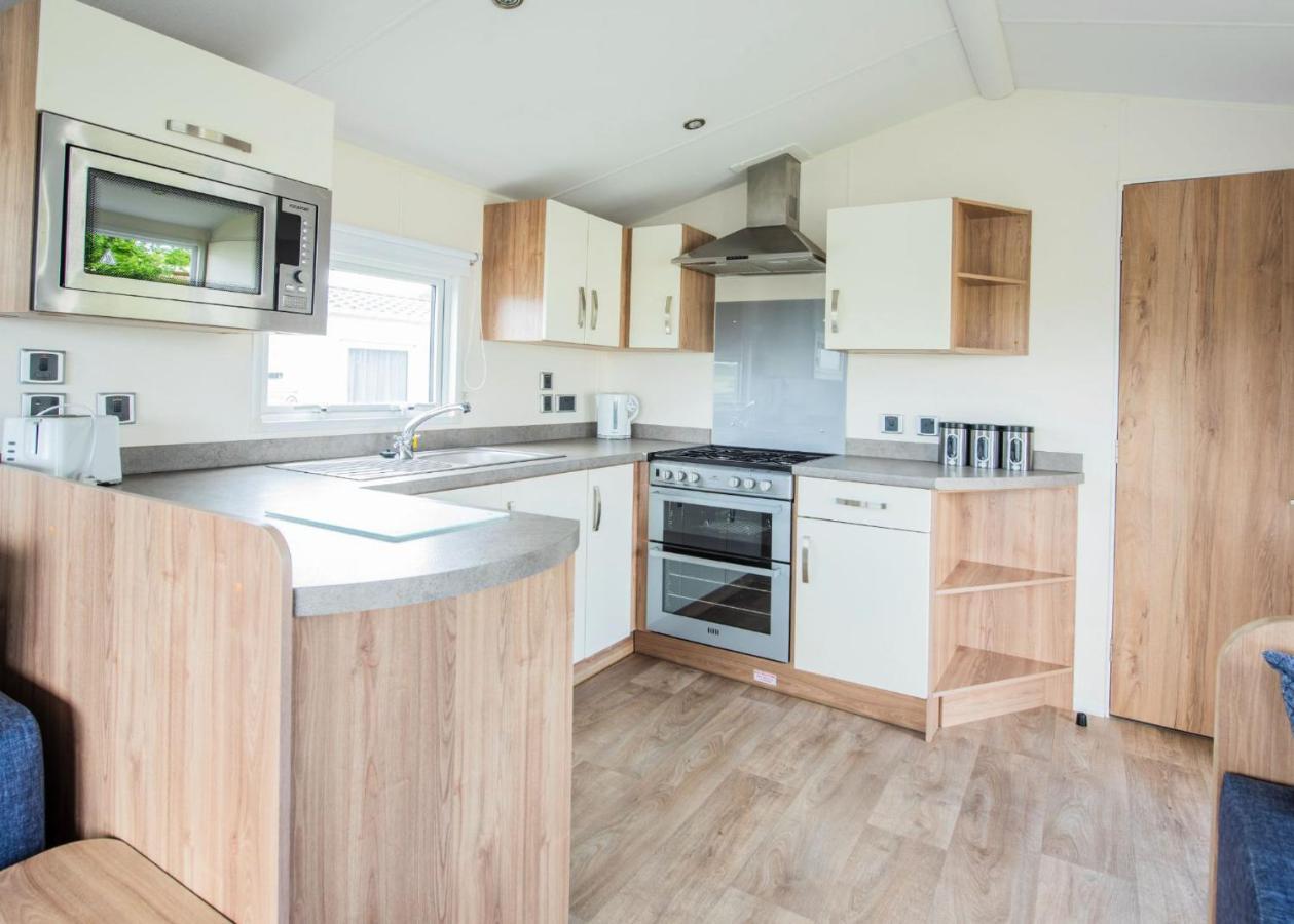 Sandaway Beach Holiday Park Combe Martin Buitenkant foto