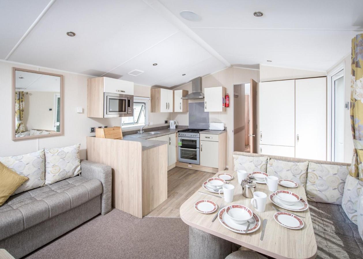 Sandaway Beach Holiday Park Combe Martin Buitenkant foto